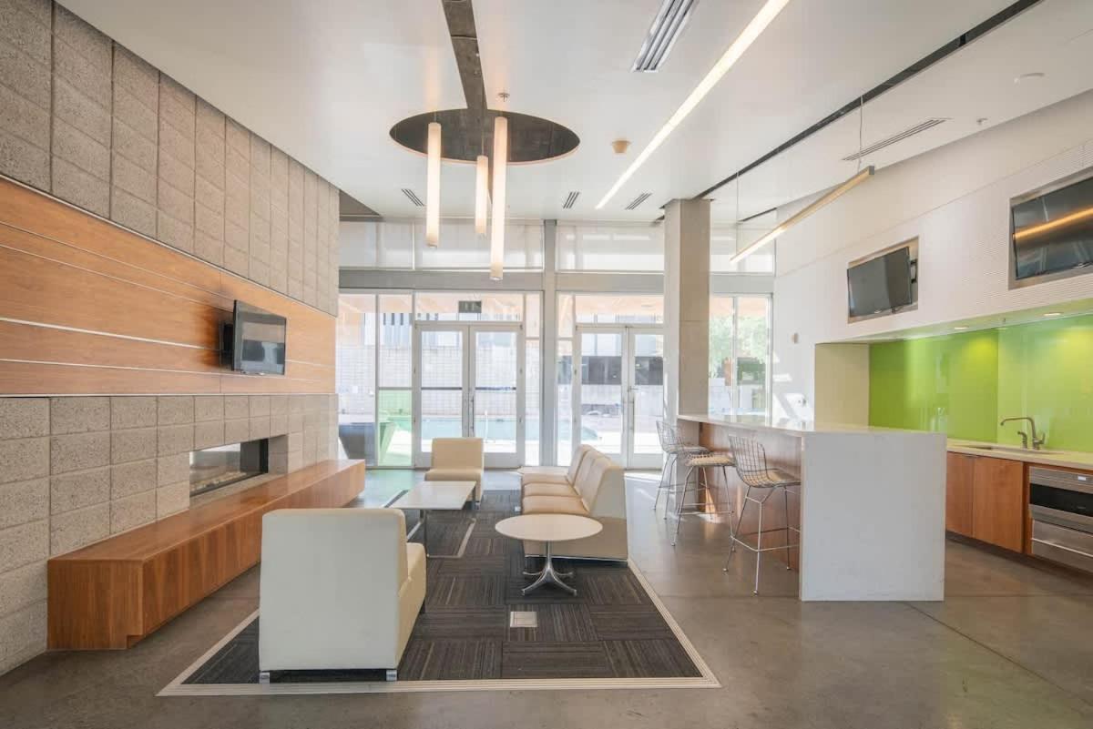 Adorable 1bd - Downtown - Gym, Pool, Parking Phoenix